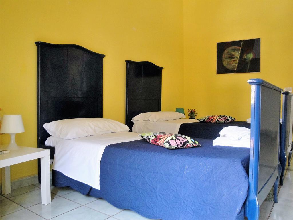 Garibaldi Holiday House Napoli Eksteriør billede